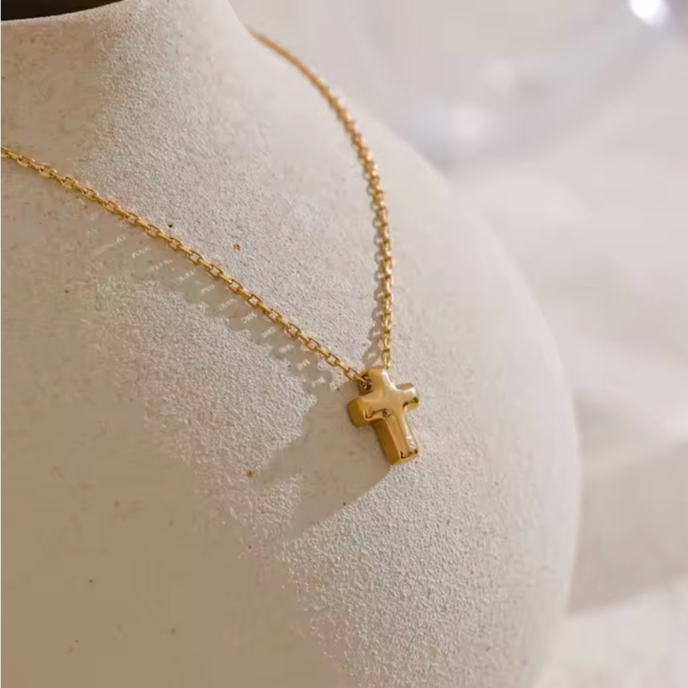 Dainty Cross Necklace Waterproof Stainless Steel Cross Necklace Tiny Cross Gold - Picture 6 of 6